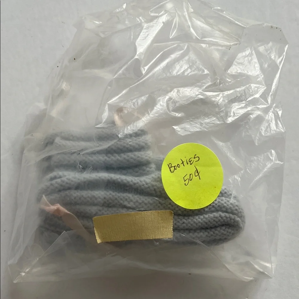 Vintage Hand Knit Baby Booties Handmade Knitted NWT